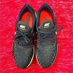 Nike Women’s Running Shoe Size 10